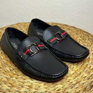 GUESS GMASKERS Men's Black Loafers